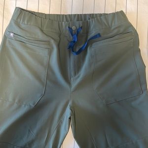 Figs Sage Green Scrub Pants size M